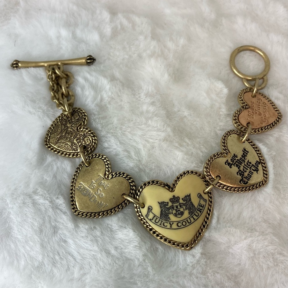 JUICY COUTURE HEART TOGGLE BRACELET